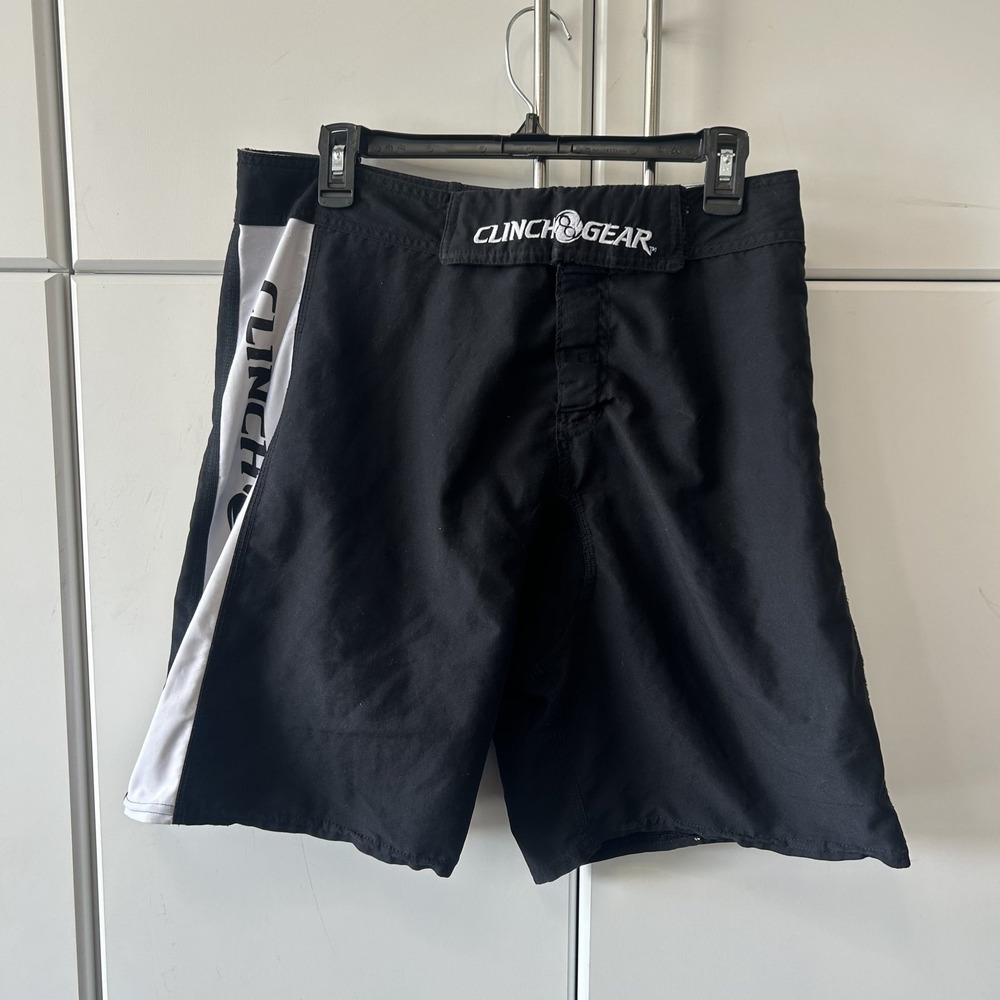 Clinch Gear Mens MMA Grappling Board Shorts Black White Size 32 Training Gym